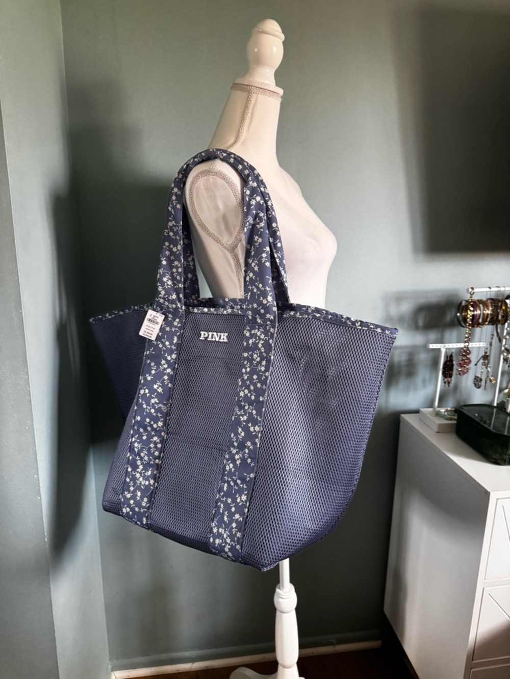 NWT PINK Victoria's Secret Navy Floral-Trim Mesh giant SPRING BREAK Tote